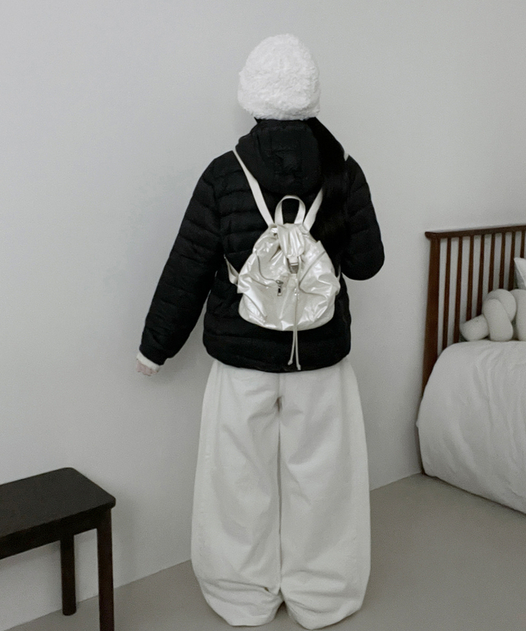 【フード着脱可能】軽量ハイネックダウンジャンパー BLACK