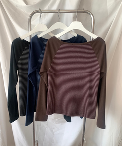 ヘンリーネックボタンストライプ長袖Tシャツ