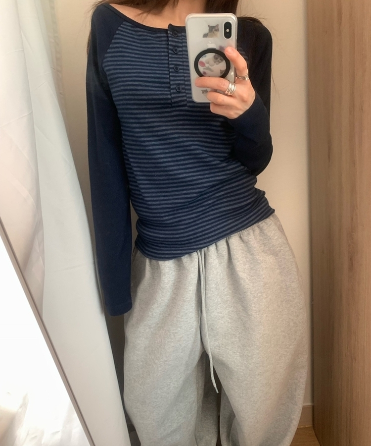 ヘンリーネックボタンストライプ長袖Tシャツ NAVY