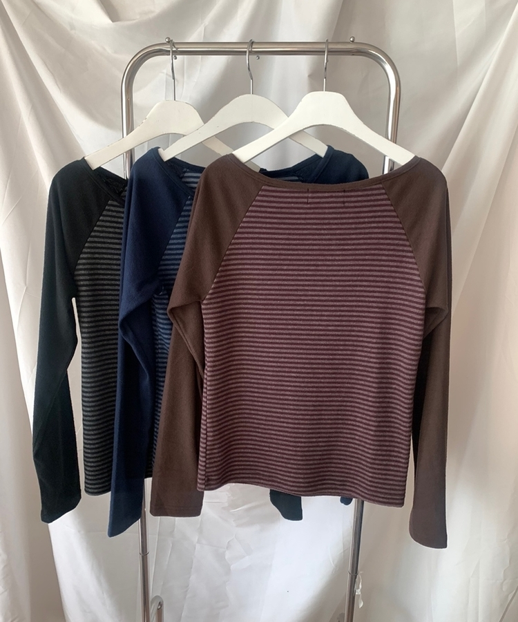 ヘンリーネックボタンストライプ長袖Tシャツ