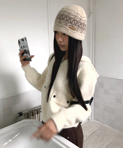 ポケットニットフードジップアップ IVORY