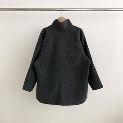 ハイネックボタンオーバーハーフコート