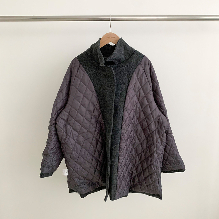 ハイネックボタンオーバーハーフコート