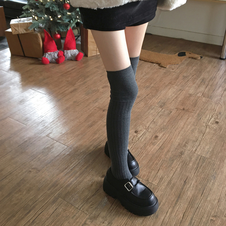 リブレイヤードロングニーソックス GREY