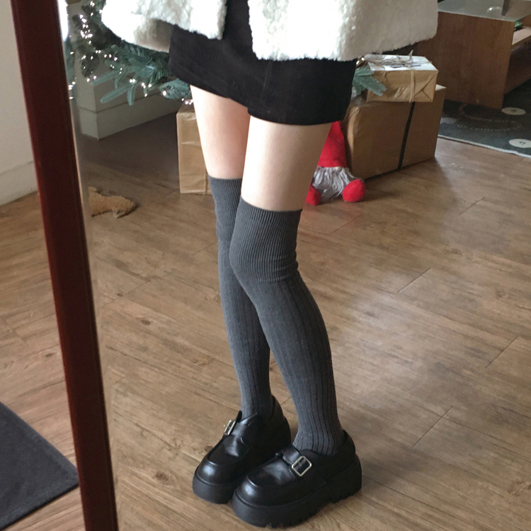 リブレイヤードロングニーソックス GREY