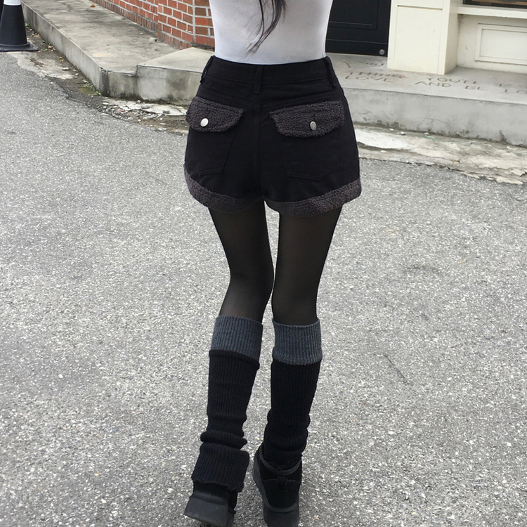 ボアフリースロールアップショートパンツ BLACK