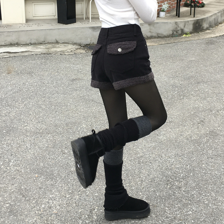 ボアフリースロールアップショートパンツ BLACK