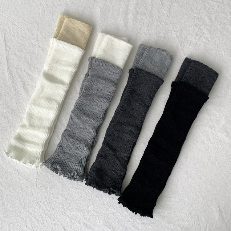 バイカラーレイヤードニットレッグウォーマー