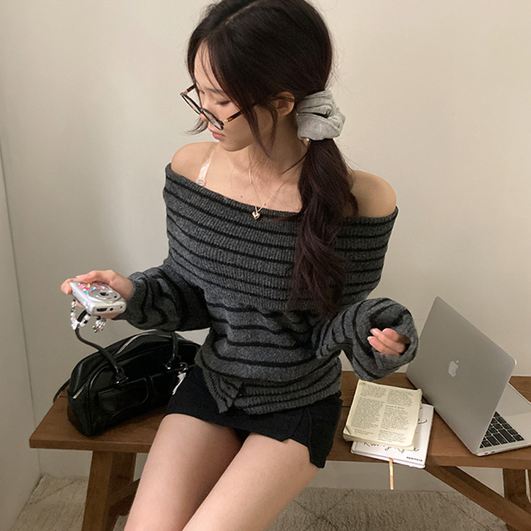 두나 오프숄더 단가라 버튼 니트 단가라차콜