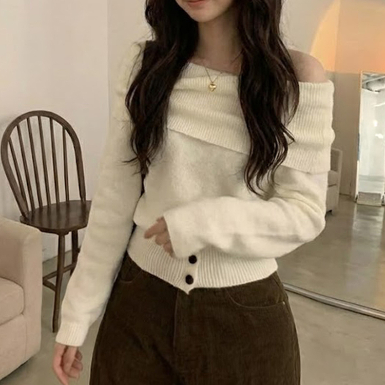두나 오프숄더 단가라 버튼 니트 아이보리