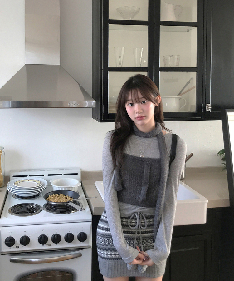 【マフラー付き】シチュー長袖Tシャツ GREY