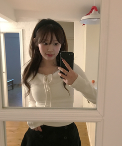 ラビットファーリボン長袖Tシャツ IVORY