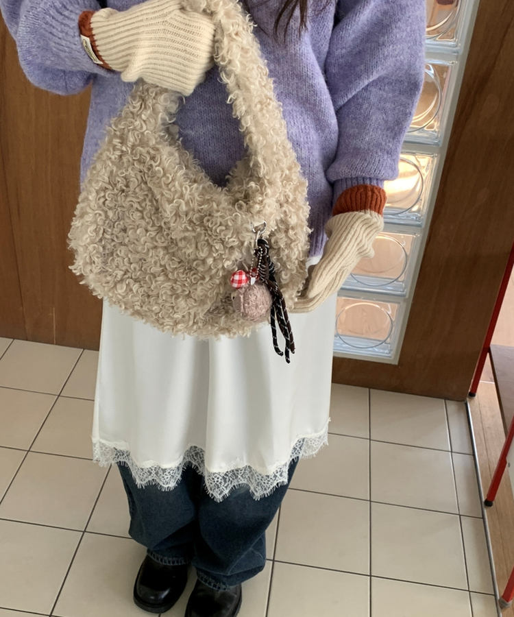 ドダンブルトートショルダーファーバッグ BEIGE