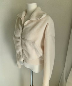 ミンクハイネックファージップアップ