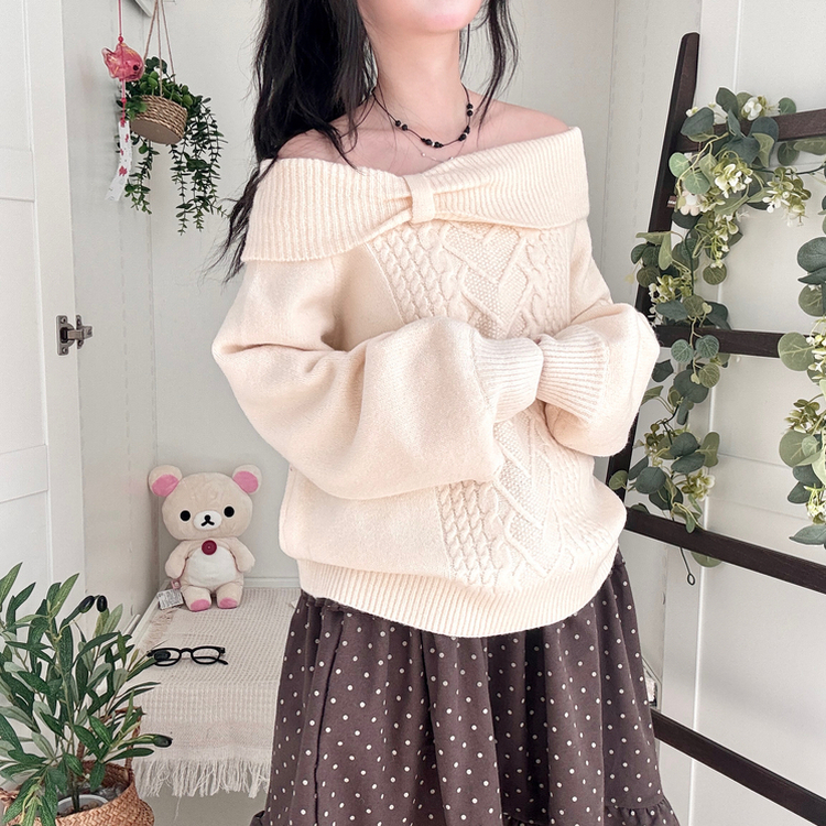 울6 러블리 리본 꽈배기 빈티지 레이어드 오프숄더 오버핏 니트 아이보리