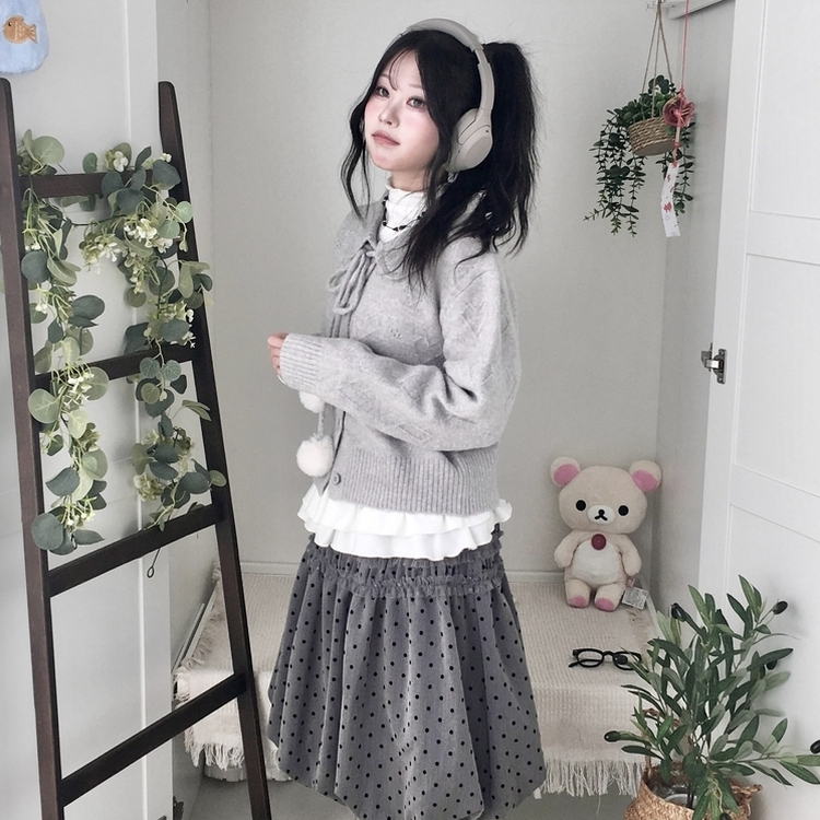 아이시 리본폼폼 솜뭉 긴팔 카라 니트 가디건 그레이