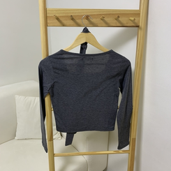 【マフラー付き】【起毛】スクエアクロップ長袖Tシャツ