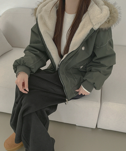 【起毛】ビンテージファーダウンジャケット KHAKI