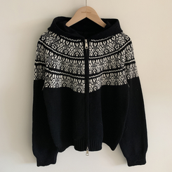 ジャガードフードニットジップアップ