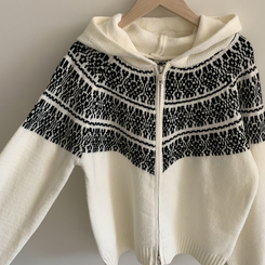 ジャガードフードニットジップアップ