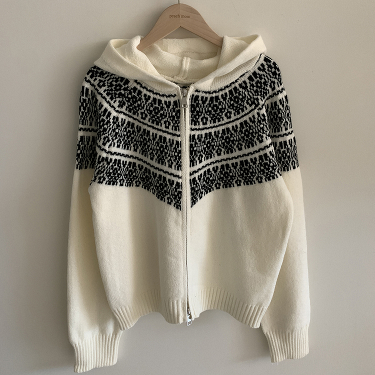 ジャガードフードニットジップアップ