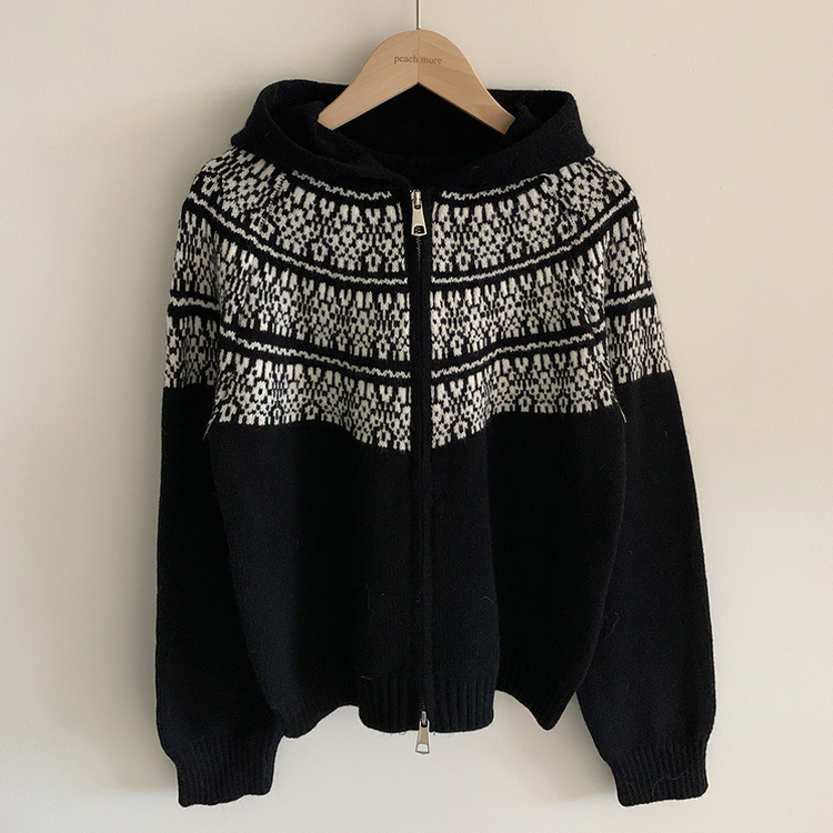 ジャガードフードニットジップアップ