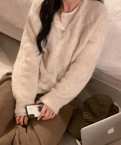 ドリーミングVネックニット OATMEAL