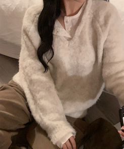 ドリーミングVネックニット OATMEAL