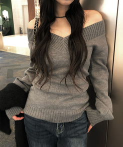 ディープVネックスリムオフニット GREY