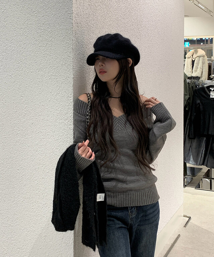 ディープVネックスリムオフニット GREY