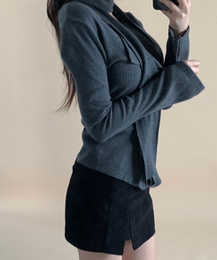 【マフラー付き】フリルVネックシャーリングリブニット CHARCOAL