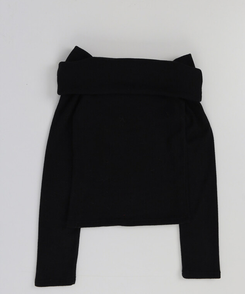 ソフトオフショルダーTシャツ