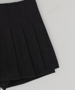 プリーツハーフスカート