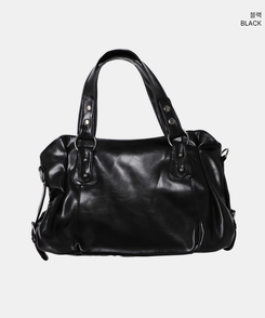 クロスレザーショルダーバッグ