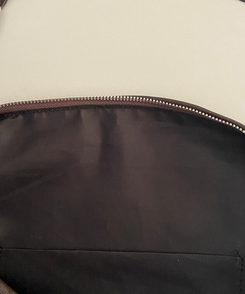 ラウンドレザーショルダーバッグ