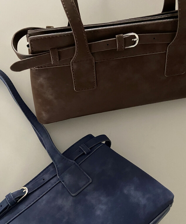 ベルトストラップショルダーバッグ