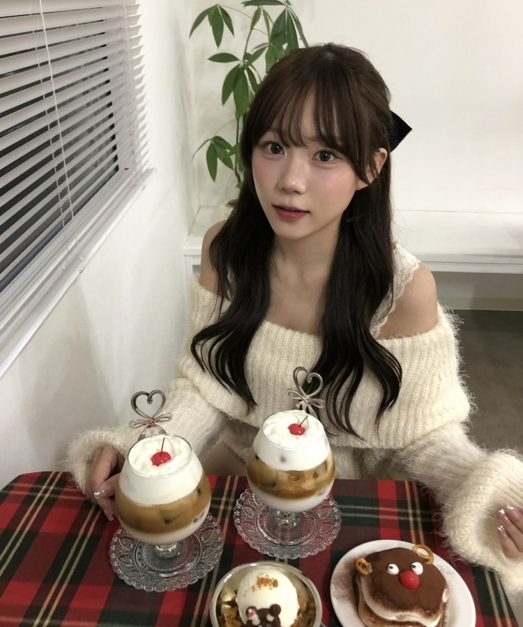 솔잎 오프 루즈핏 앙고라 니트 크림