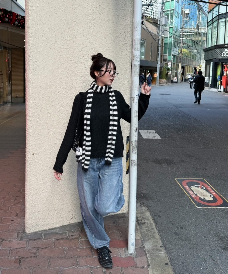 (머플러SET)브로치 라운드 니트 블랙