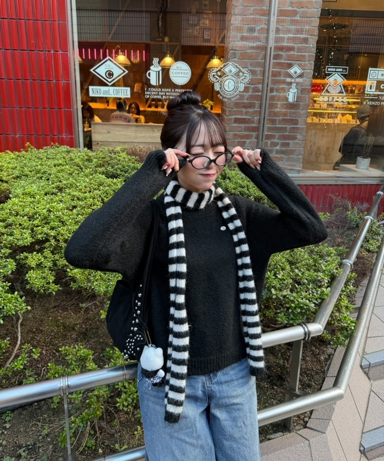 (머플러SET)브로치 라운드 니트 블랙