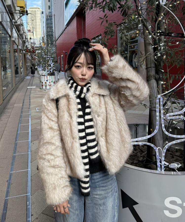 (머플러SET)브로치 라운드 니트 블랙