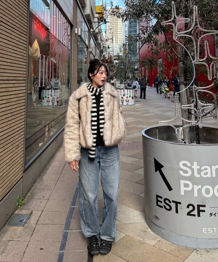 (머플러SET)브로치 라운드 니트 블랙