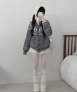 フラワーノルディックラウンドニットカーディガン CHARCOAL