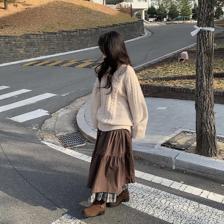 ケーブルVネックロングニット BEIGE