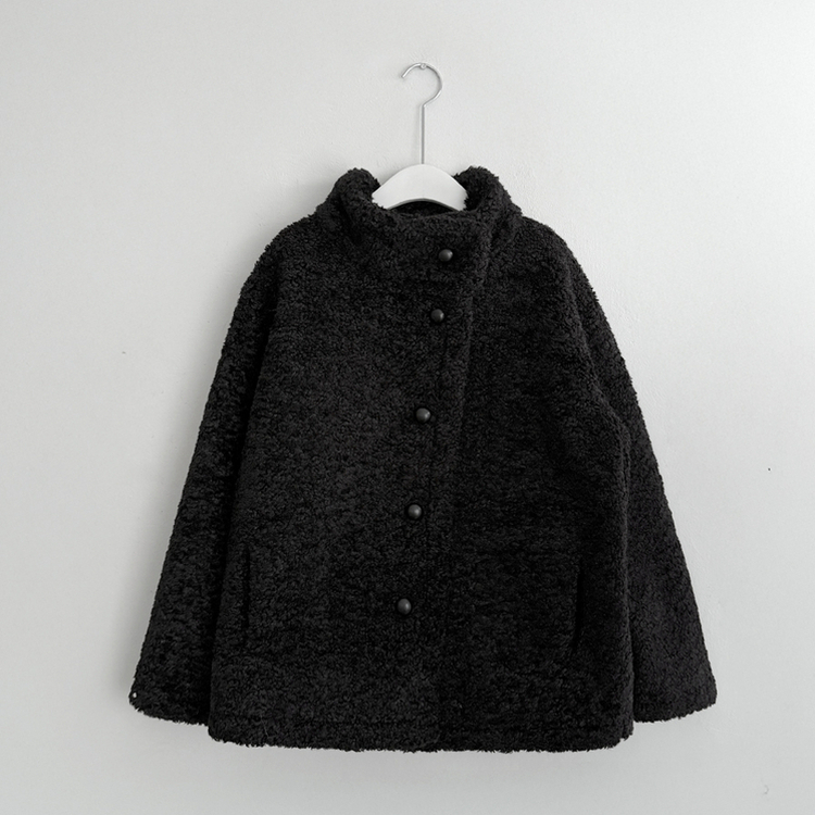 ハイネックハーフムスタンコート