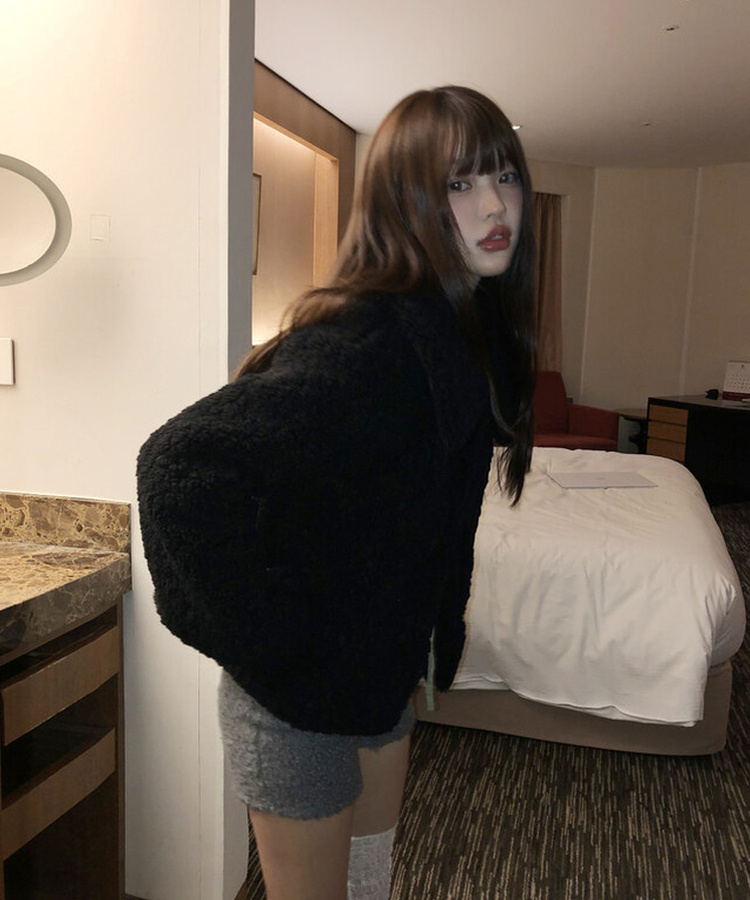 ウールボアキルティングファージャケット BLACK