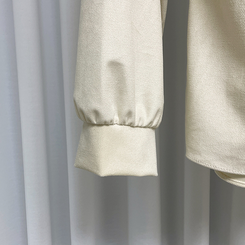 スリットリボンブラウス