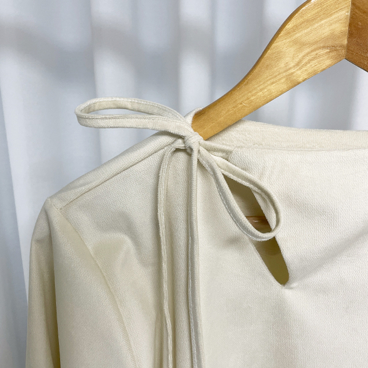 スリットリボンブラウス