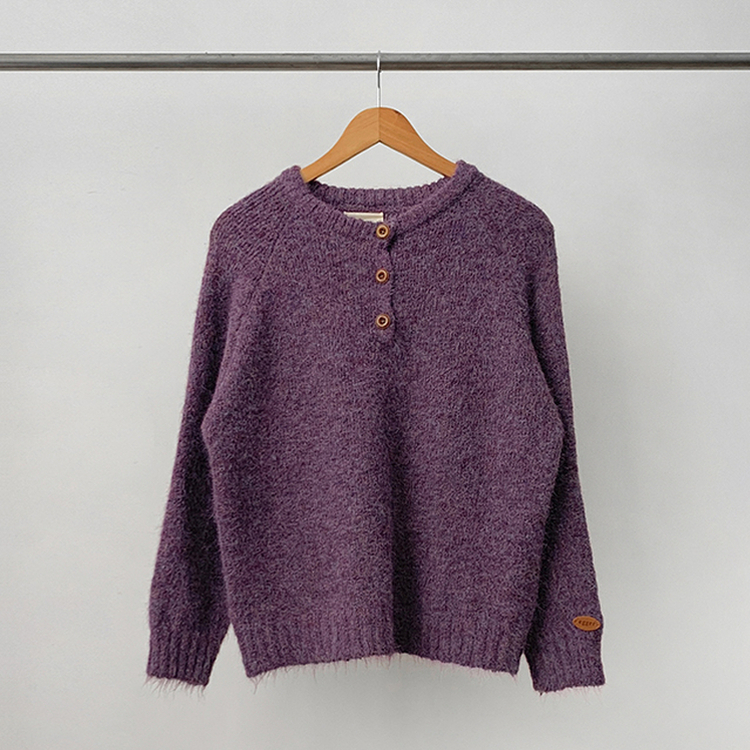 ヘンリーネックニット