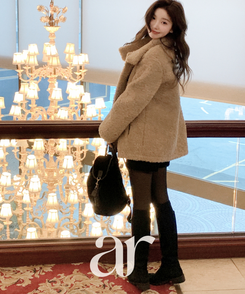 （ふわふわぬくもり／ハイネック／保温力アップ）ハイネックボタンボアハーフムートンジャケット BEIGE