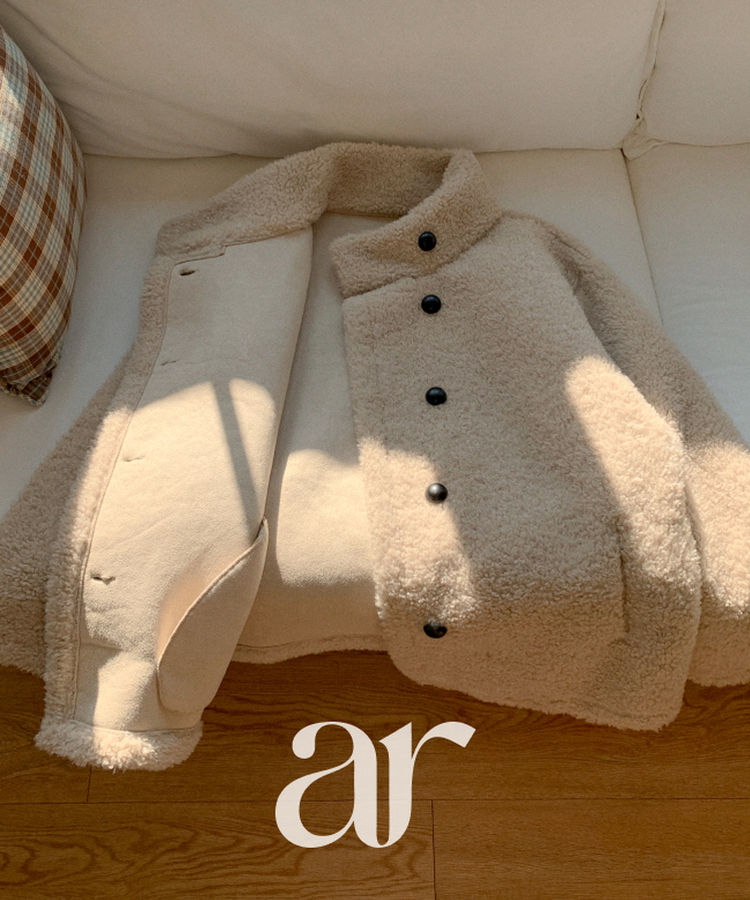 （ふわふわぬくもり／ハイネック／保温力アップ）ハイネックボタンボアハーフムートンジャケット BEIGE